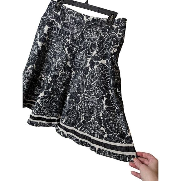 Whitehouse Black Market Skirt Size‎ 8 fit an flare - Picture 2 of 8